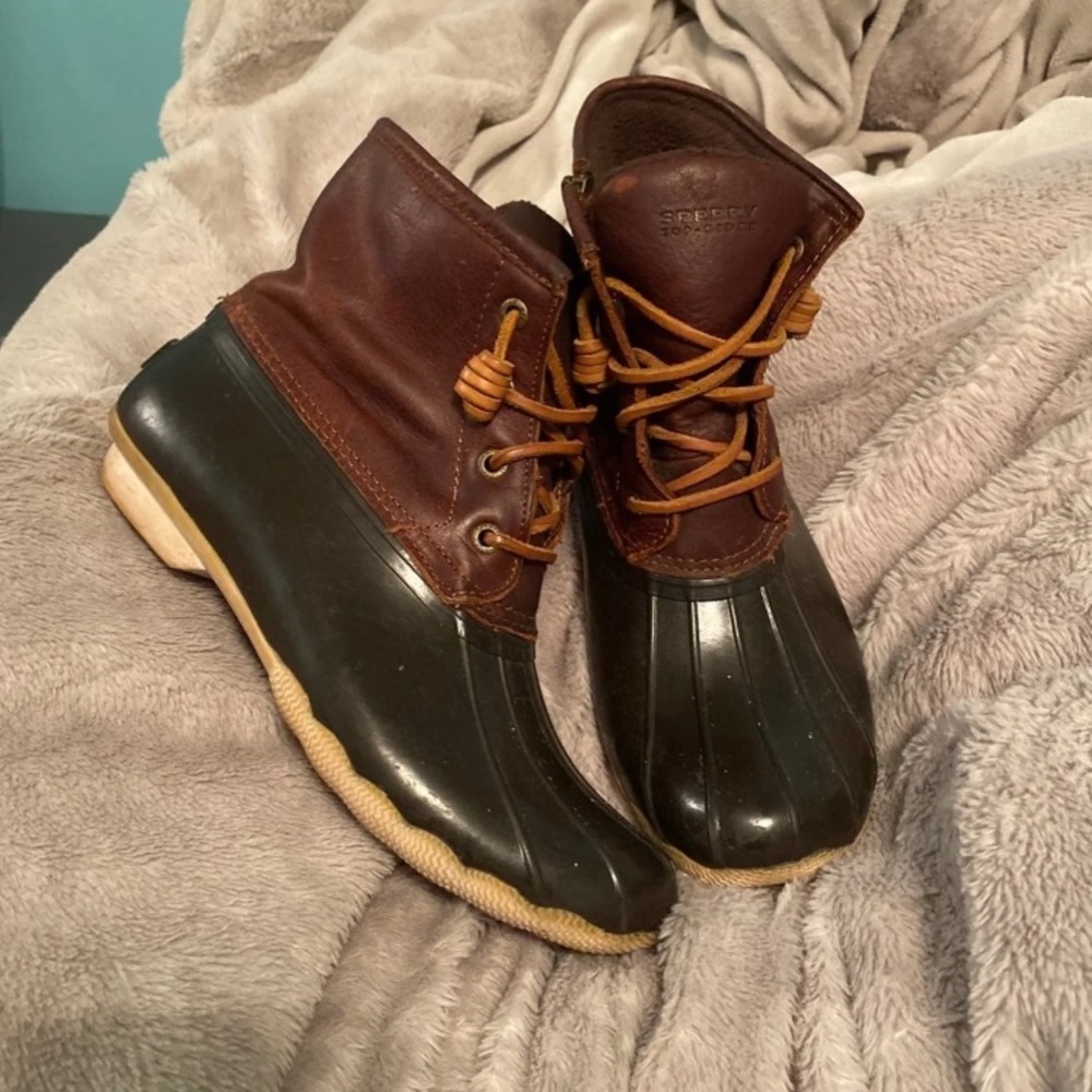 Sperry duck boots